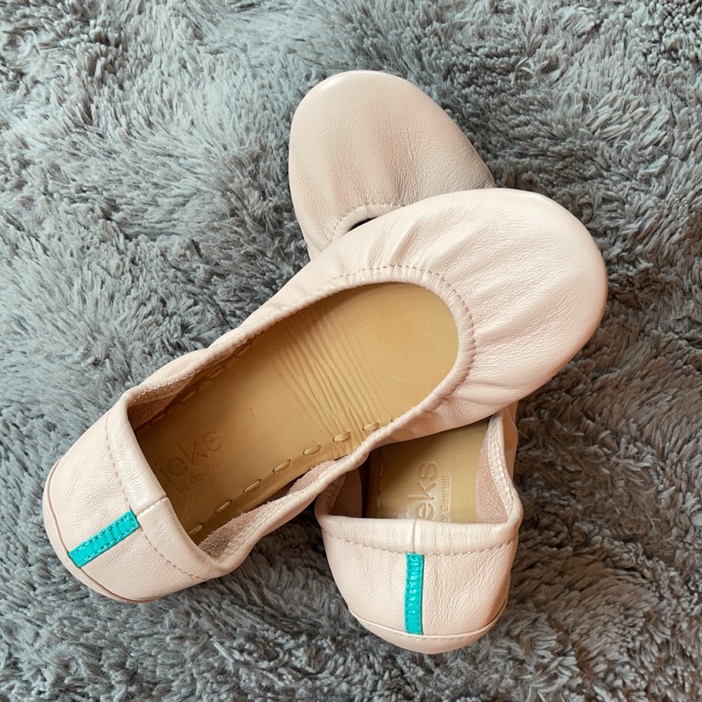 New Blush Tieks - perfect for bride!